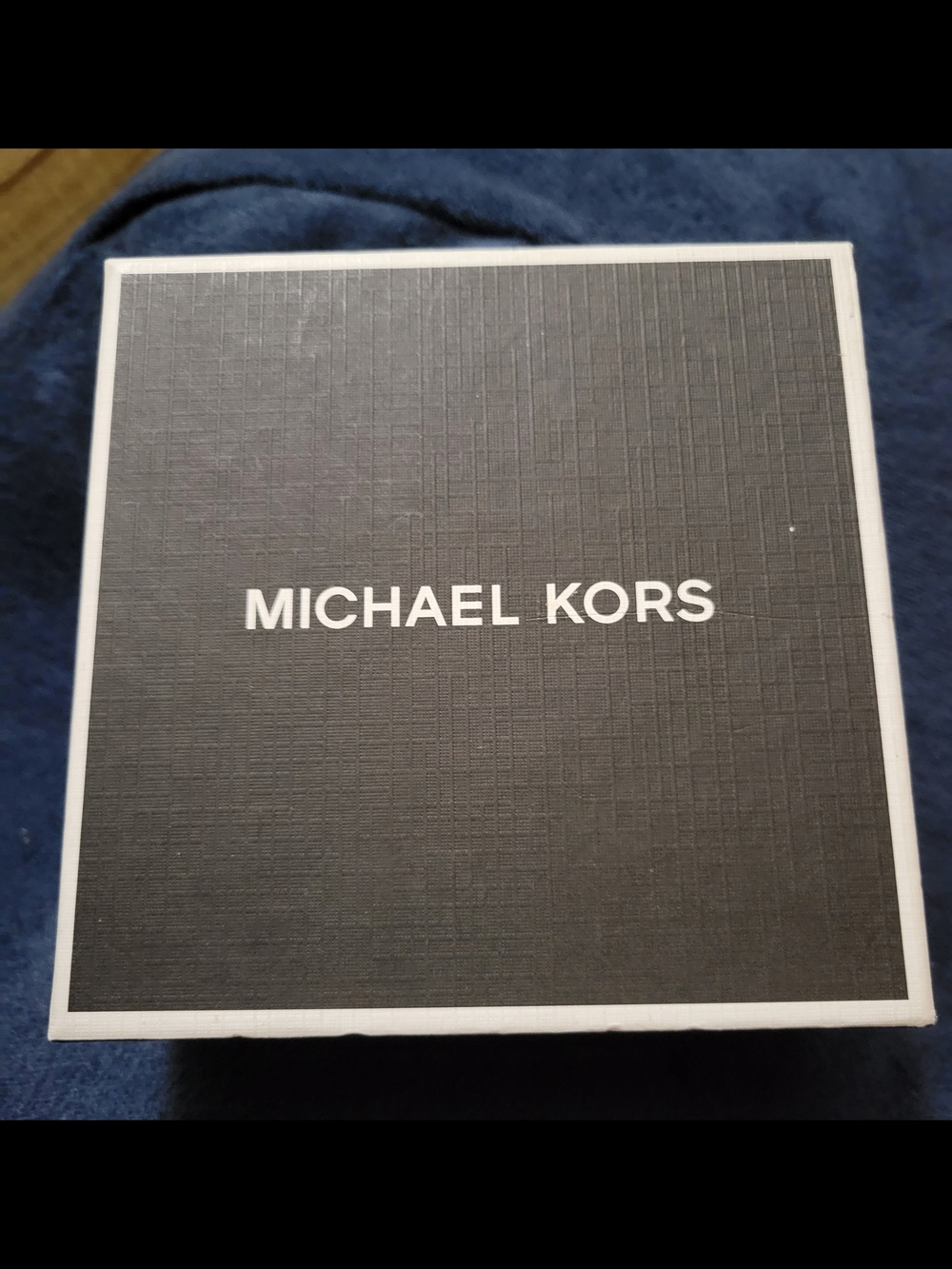 Michael Kors Micro Vibrant Green Logo Mini Satchel Keychain/Bag Charm - Picture 5 of 6